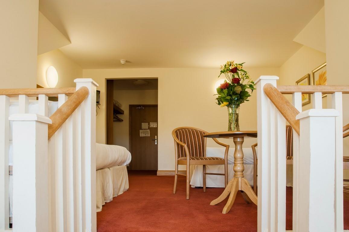 The Arches Hotel Claregalway Buitenkant foto